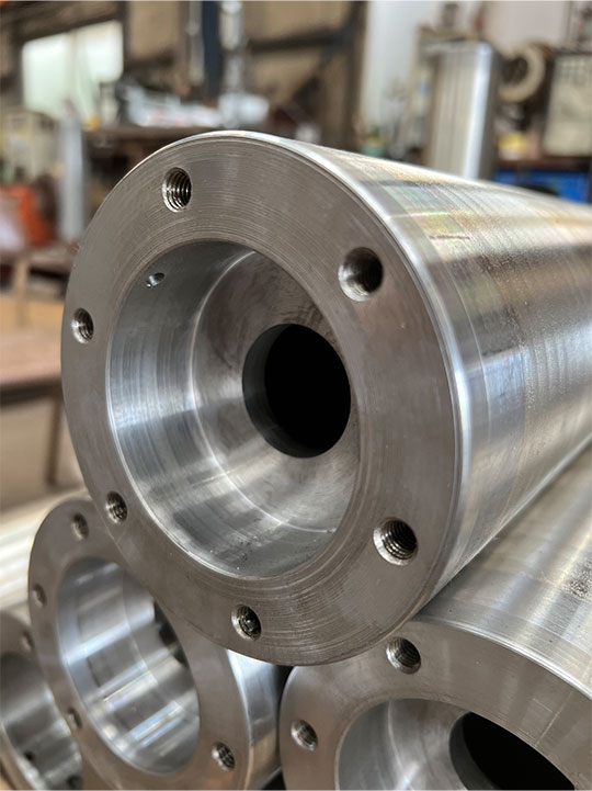 トラバーサー受けローラー製作